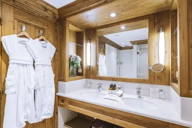 Family Dört Kişilik Oda, Birden Çok Yatak, Dağ Manzaralı