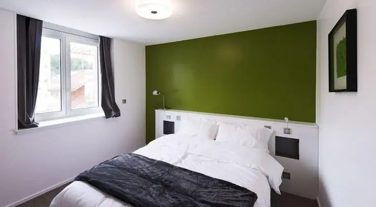 Tek Büyük veya İki Ayrı Yataklı Oda, Engellilere Uygun