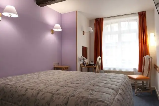 Tek Büyük Yataklı Oda