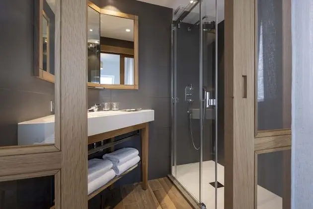 Superior Oda, Balkon, Okyanus Manzaralı