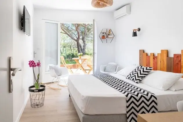 Deluxe Tek Büyük Yataklı Oda, Teras (CONFORT TERRASSE 2 Pers)