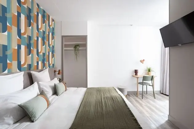 Comfort Tek Büyük Yataklı Oda