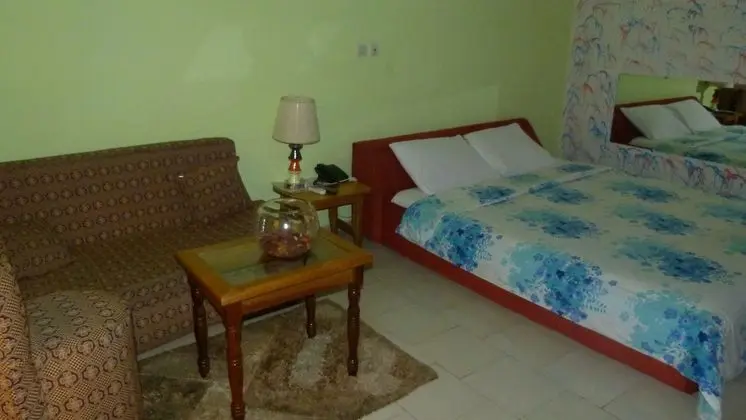 Grand Tek Büyük Yataklı Oda