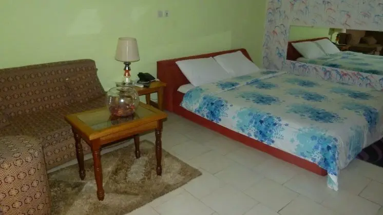 Grand Tek Büyük Yataklı Oda