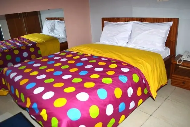 Tek Büyük Yataklı Oda