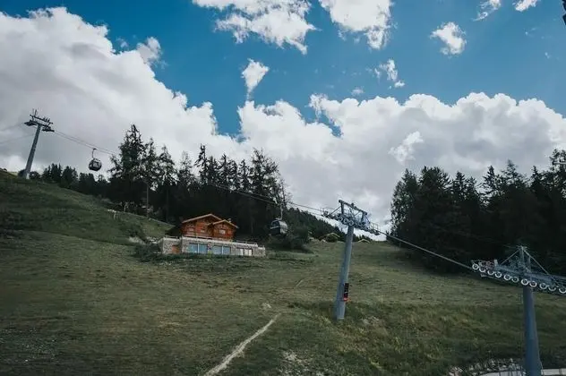 Tek Büyük Yataklı Oda, Dağ Manzaralı