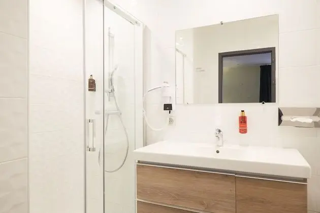 Classic Tek Büyük Yataklı Oda