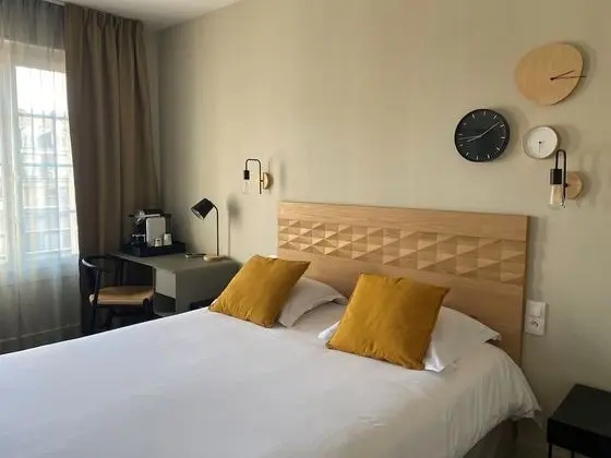 Premium Tek Büyük Yataklı Oda