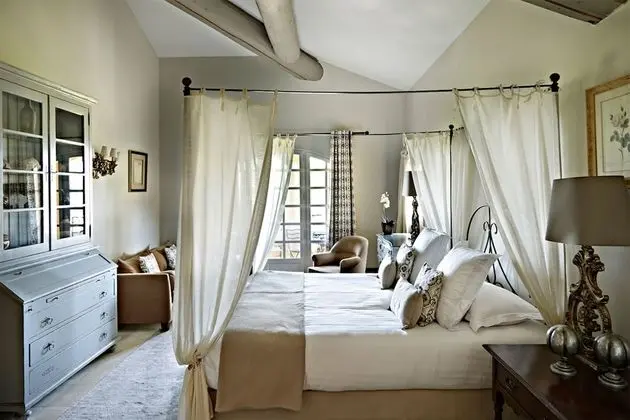 Room Prestige