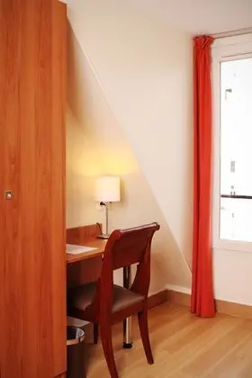 Tek Kişilik Oda, Ortak Banyo