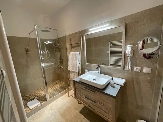 Superior Tek Büyük Yataklı Oda