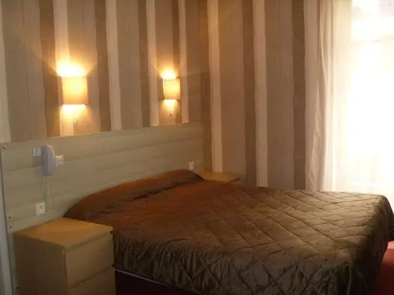 Standard Büyük Yataklı Tek Kişilik Oda