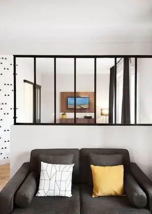 Büyük Yataklı Tek Kişilik Oda