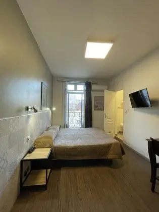 Comfort Tek Büyük Yataklı Oda