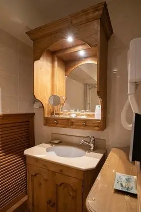 Tek Büyük Yataklı Oda, Balkon