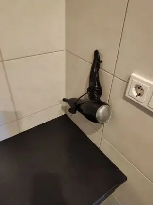 Tek Büyük Yataklı Oda, Zemin Kat