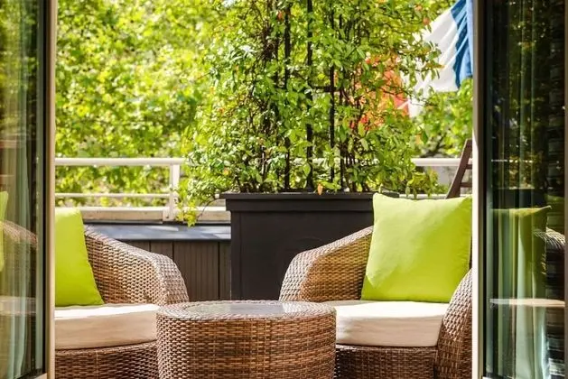 Süit (Avenue Terrasse)