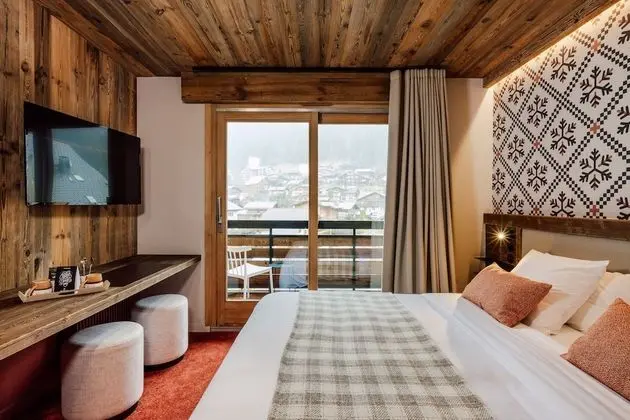 Traditional Tek Büyük veya İki Ayrı Yataklı Oda