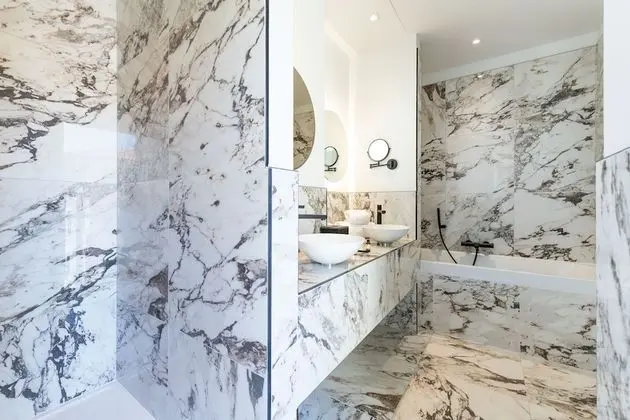 Deluxe Tek Büyük Yataklı Oda, 1 Büyük (Queen) Boy Yatak, Sigara İçilmez, Bağlantılı Odalar