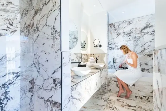 Deluxe Tek Büyük Yataklı Oda, 1 Büyük (Queen) Boy Yatak, Sigara İçilmez, Bağlantılı Odalar