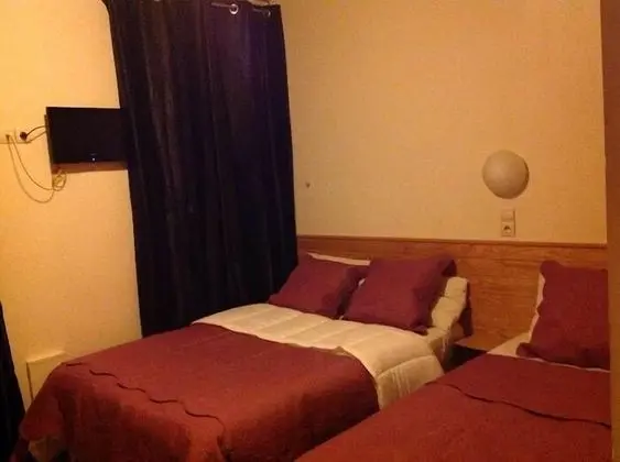 Üç Kişilik Oda