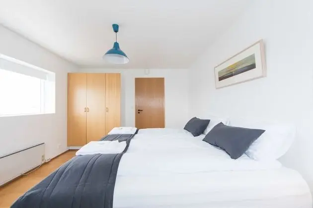 Tek Büyük veya İki Ayrı Yataklı Oda, Banyolu/Duşlu