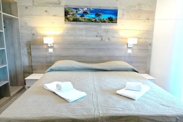 Stüdyo, Bahçe Manzaralı