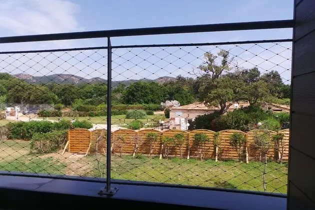 Stüdyo, Bahçe Manzaralı