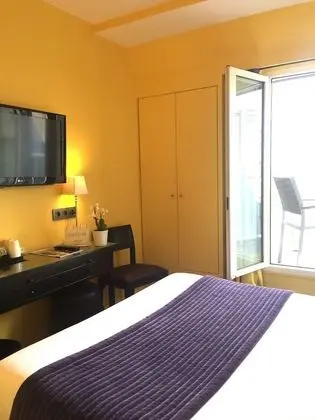 Tek Büyük Yataklı Oda, Şehir Manzaralı