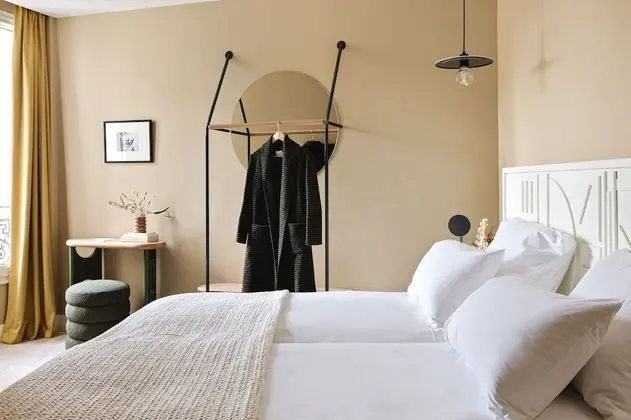 Comfort Tek Büyük Yataklı Oda