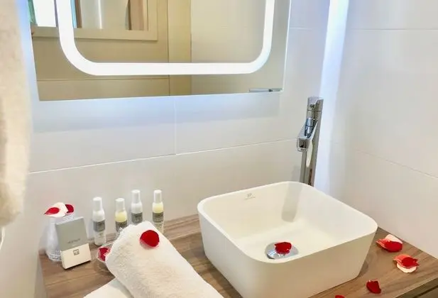 Design Süit, 1 En Büyük (King) Boy Yatak, Teras, Denize Bakan (n°5)