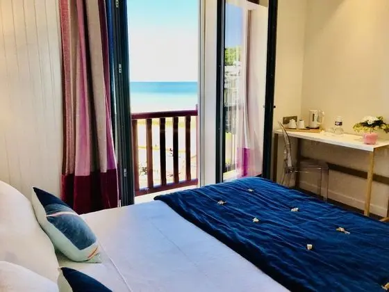 Superior Tek Büyük Yataklı Oda, 1 Büyük (Queen) Boy Yatak, Denize Bakan (n°11)