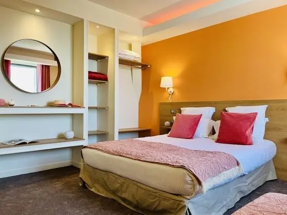 Superior Tek Büyük Yataklı Oda, 1 Büyük (Queen) Boy Yatak, Denize Bakan (n°11)