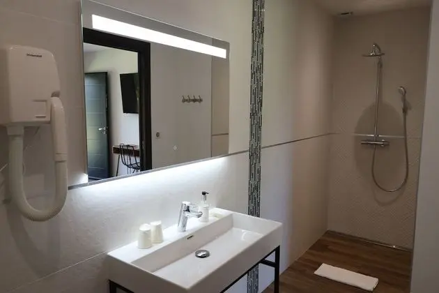 Comfort Tek Büyük Yataklı Oda, 1 Çift Kişilik Yatak