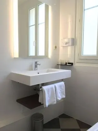 Tek Büyük Yataklı Oda (with Air conditioning)