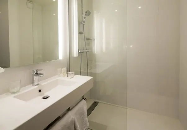 Tek Büyük Yataklı Oda (with Air conditioning)