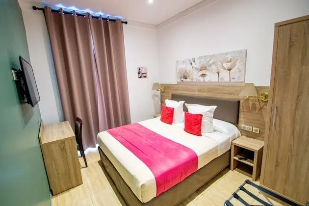 Standard Tek Büyük Yataklı Oda ( Single)