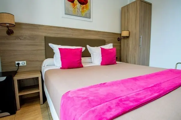 Standard Tek Büyük Yataklı Oda ( Single)