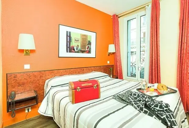 Tek Büyük Yataklı Oda