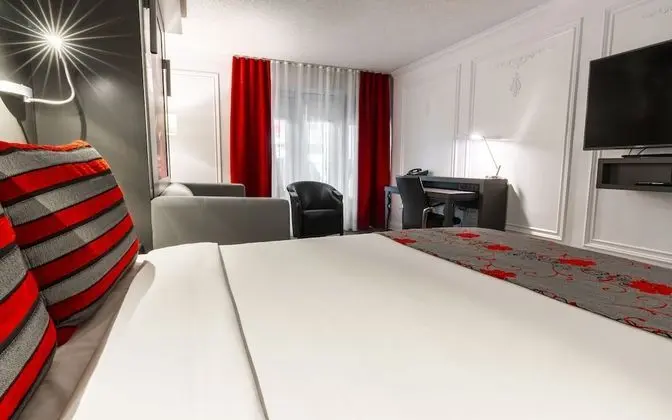 Classic Oda, Birden Çok Yatak, Balkon