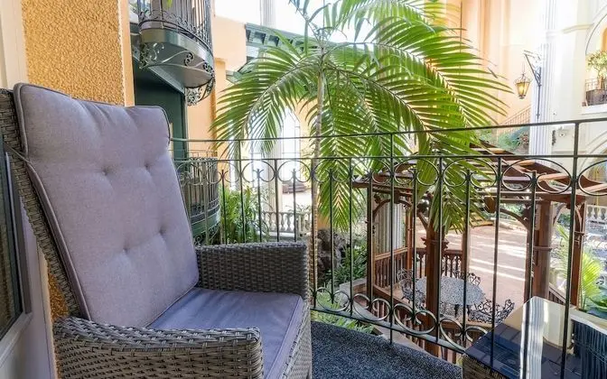 Classic Oda, Birden Çok Yatak, Balkon