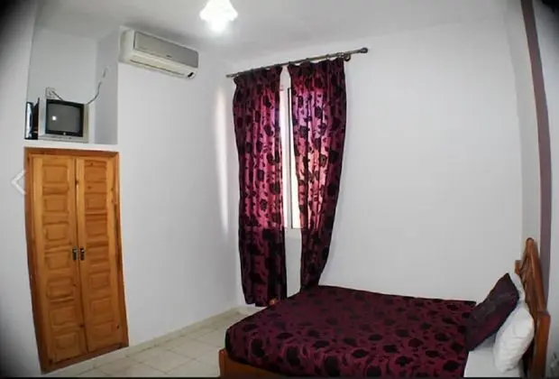 Tek Büyük veya İki Ayrı Yataklı Oda