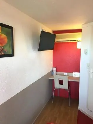 Standard Oda, Birden Çok Yatak (1 Double and 1 Single bed)