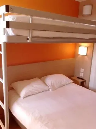 Standard Oda, Birden Çok Yatak (1 Double and 1 Single bed)
