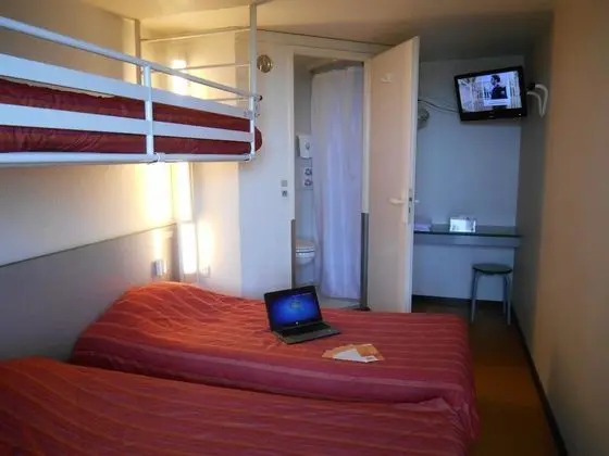 Standard Oda, 3 Tek Kişilik Yatak