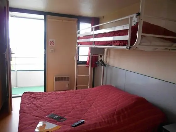 Standard Oda, Birden Çok Yatak (1 Double and 1 Single bed)