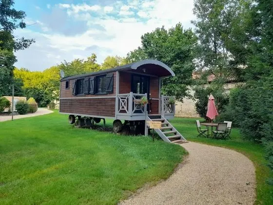 Karavan (Caravan Chic)