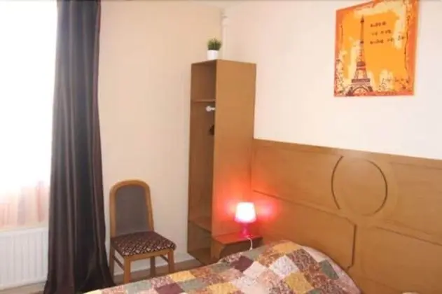 Economy Tek Büyük Yataklı Oda, Ortak Banyo