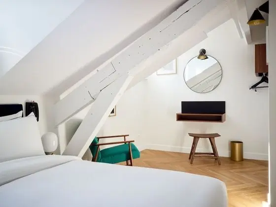 Tek Büyük veya İki Ayrı Yataklı Oda