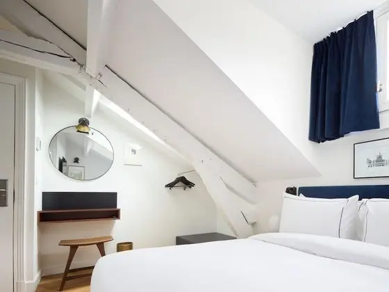 Tek Büyük veya İki Ayrı Yataklı Oda